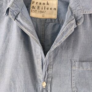 Frank & Eileen Barry Light Blue Button-Up Shirt